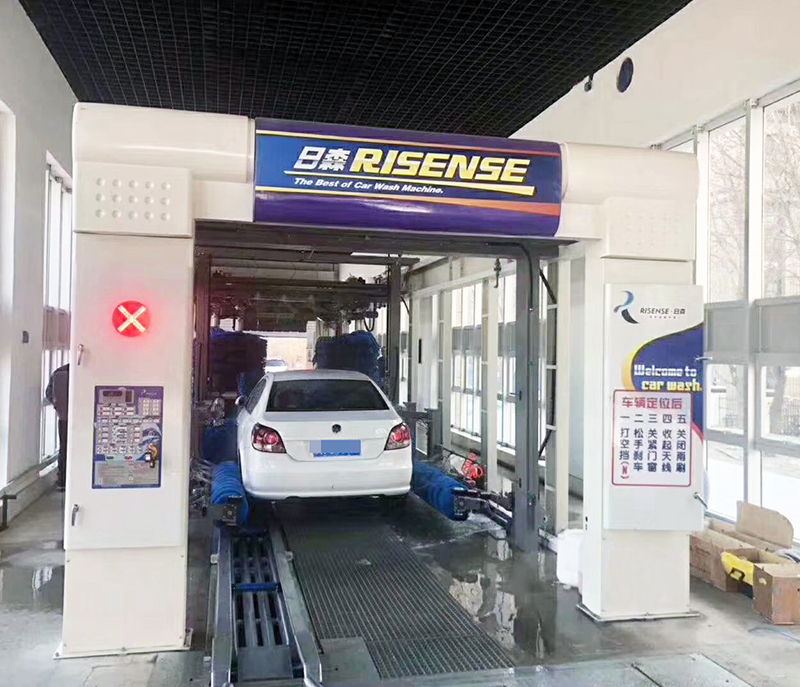 Tunnel car wash machine CC-695