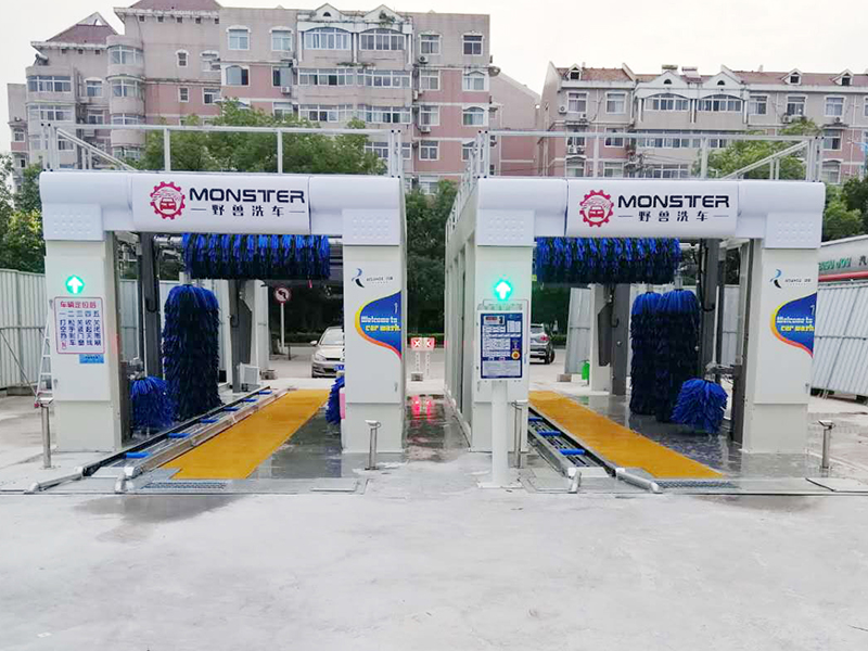 Tunnel car wash machine CC-670