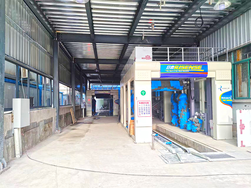 Tunnel car wash machine CC-670