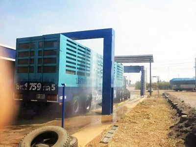 Customized garbage truck and sanitation truck washing system 