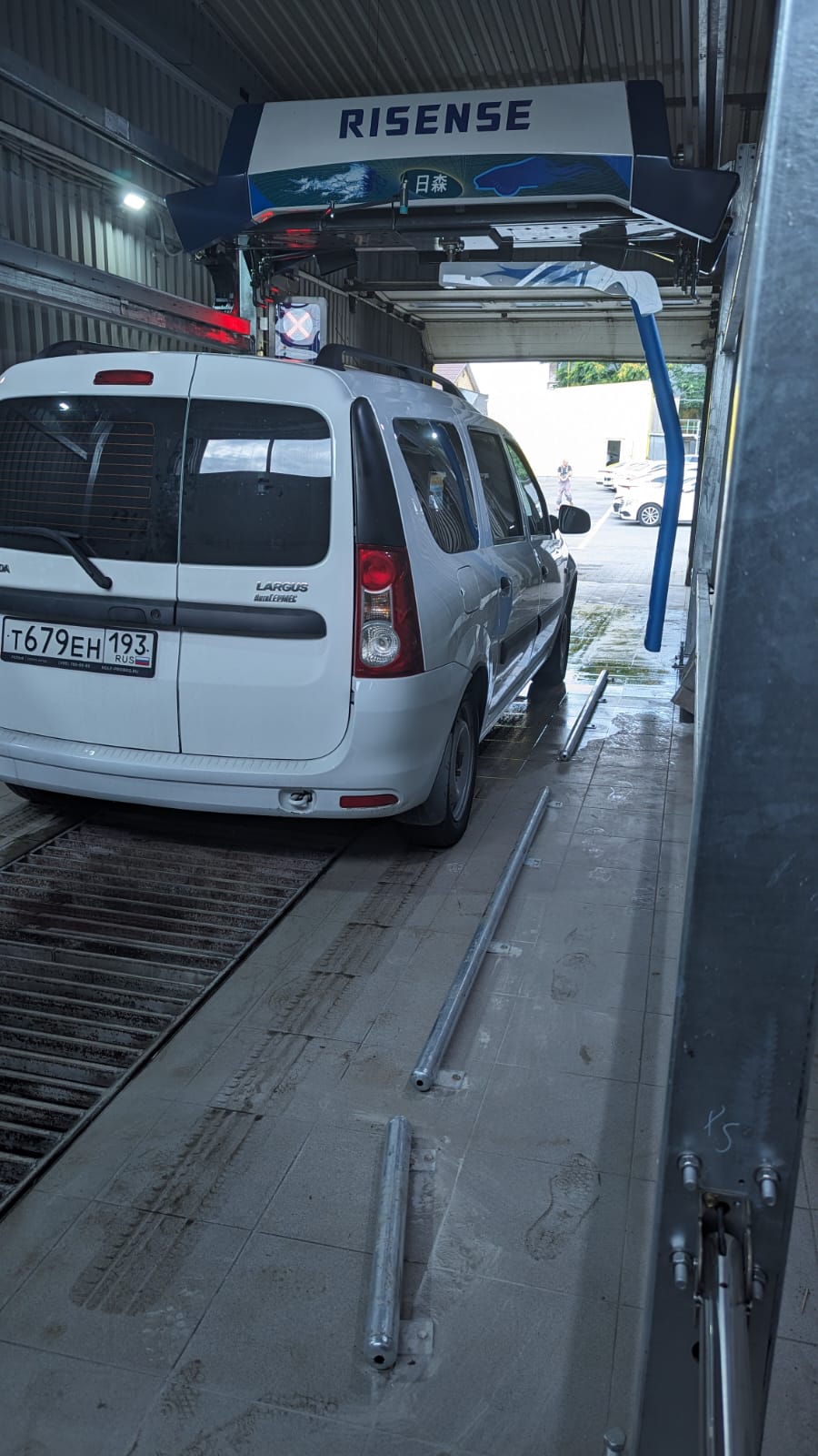 Risense single arm touchless car wash machine HP-232 installed in Russia