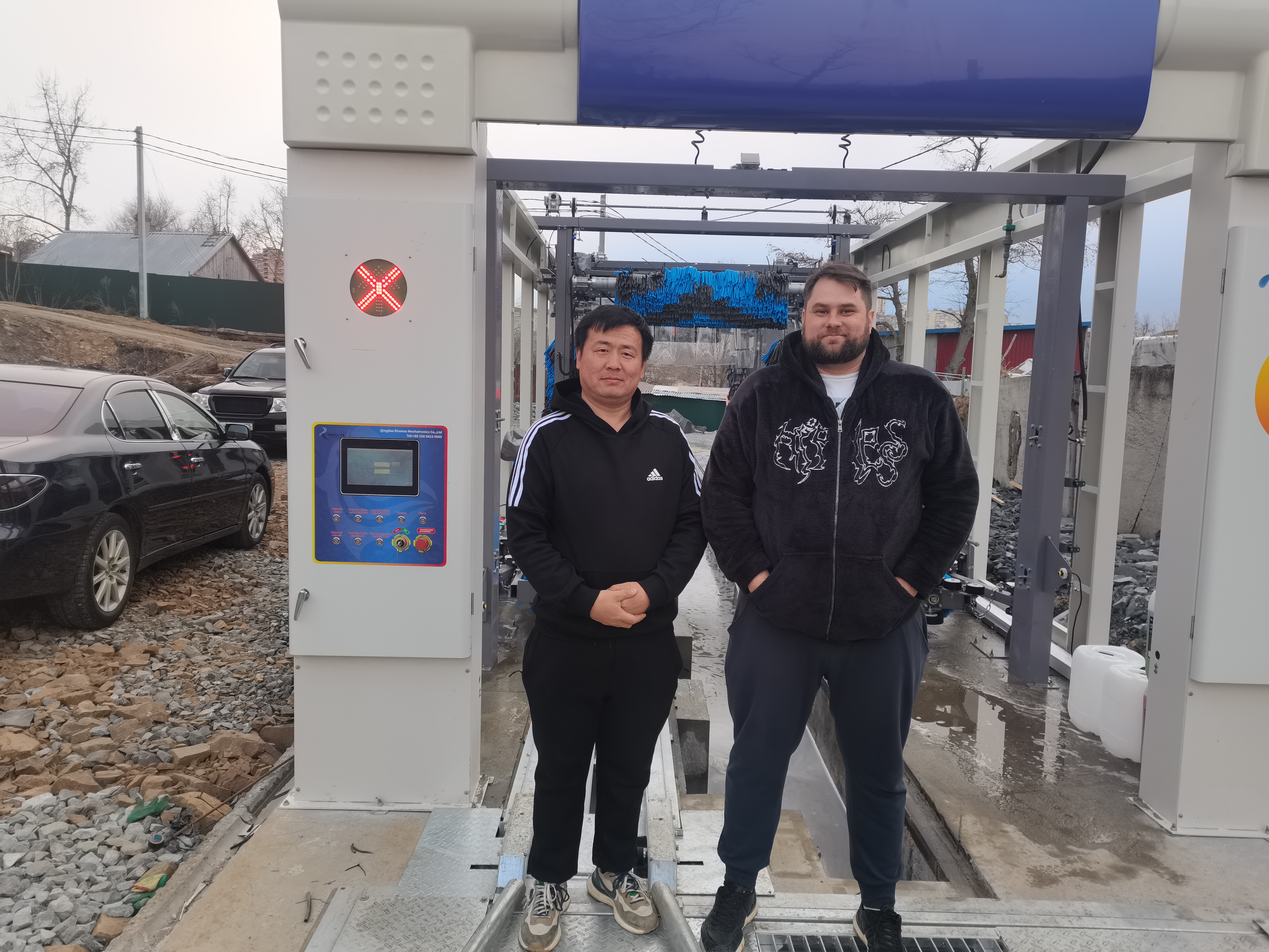 Risense tunnel car wash machine installed in Russia! 