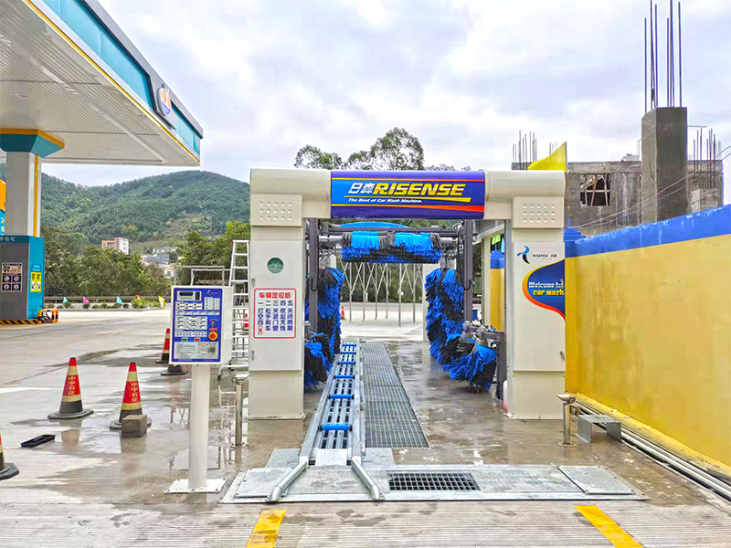 جهاز غسيل السيارات التلقائي النفقي موديل : سي سي -690