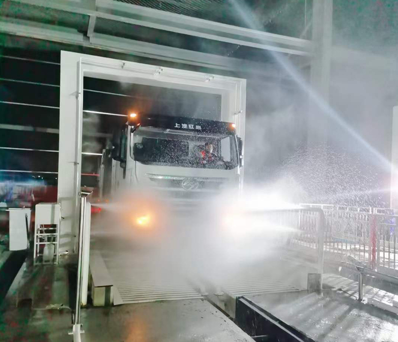 Nettoyage et de Désinfection des Camions Poubelles Sanitaires